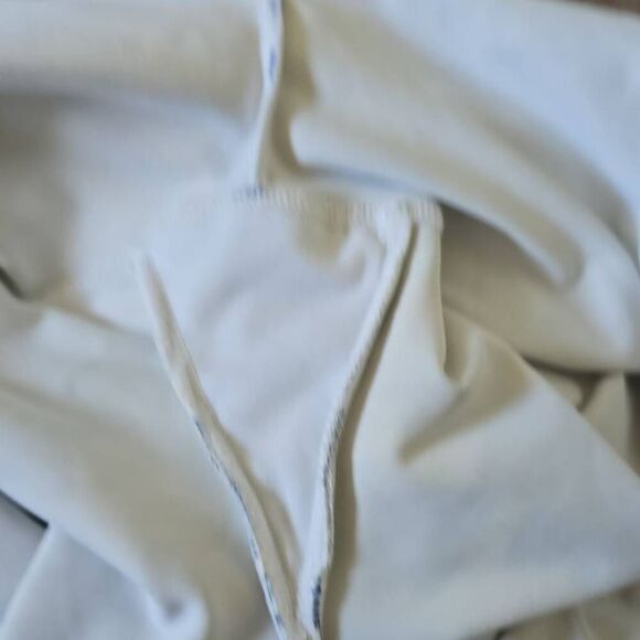 Kira Grace Blue & White Floral Botanical Print Leggings, NWOT, Sz. M - Picture 9 of 9